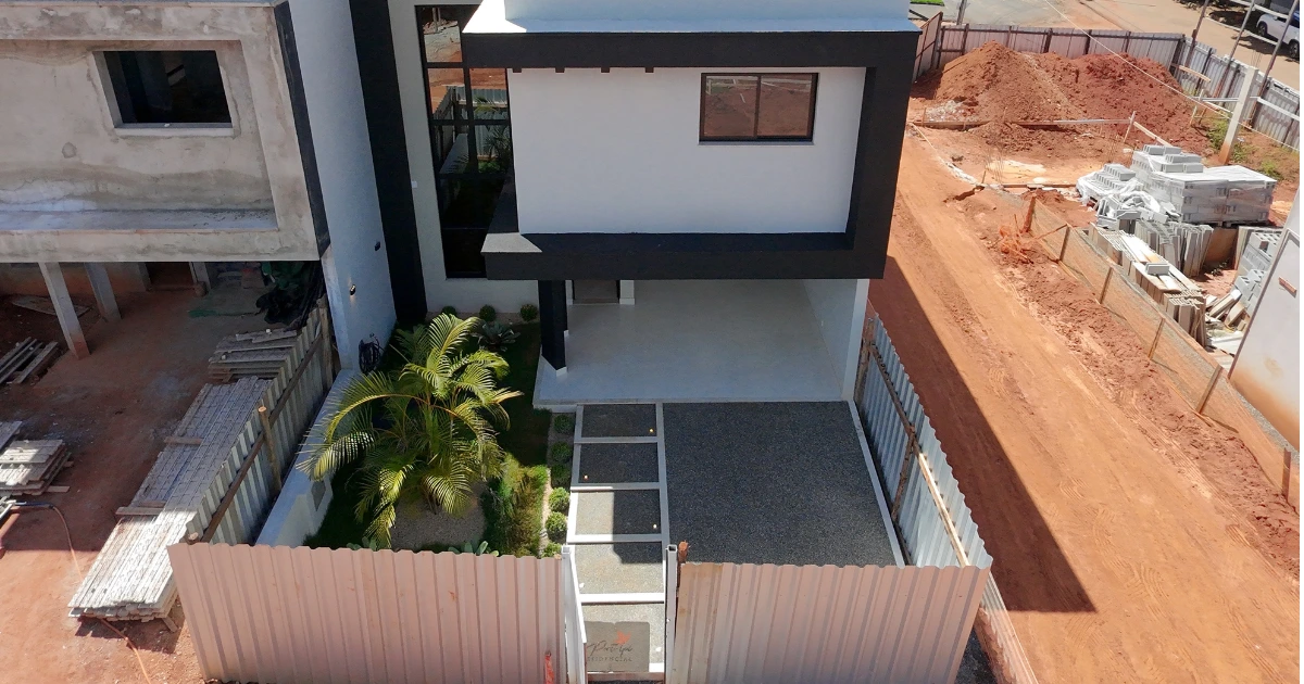 Sobrado de Alto Padrão à Venda com 3 Suítes no Recreio Panorama, Goiânia | Residencial Porto Bouganville